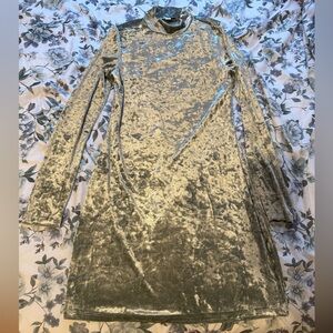 Elegant Long Sleeve Velvet Dress